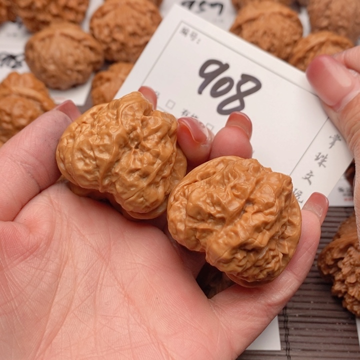 文玩核桃吊坠40蛤蟆908