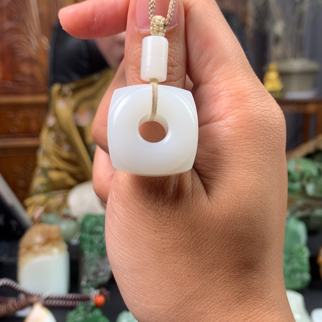 和田玉未镶嵌挂件