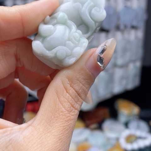 翡翠颈饰未镶嵌翡翠