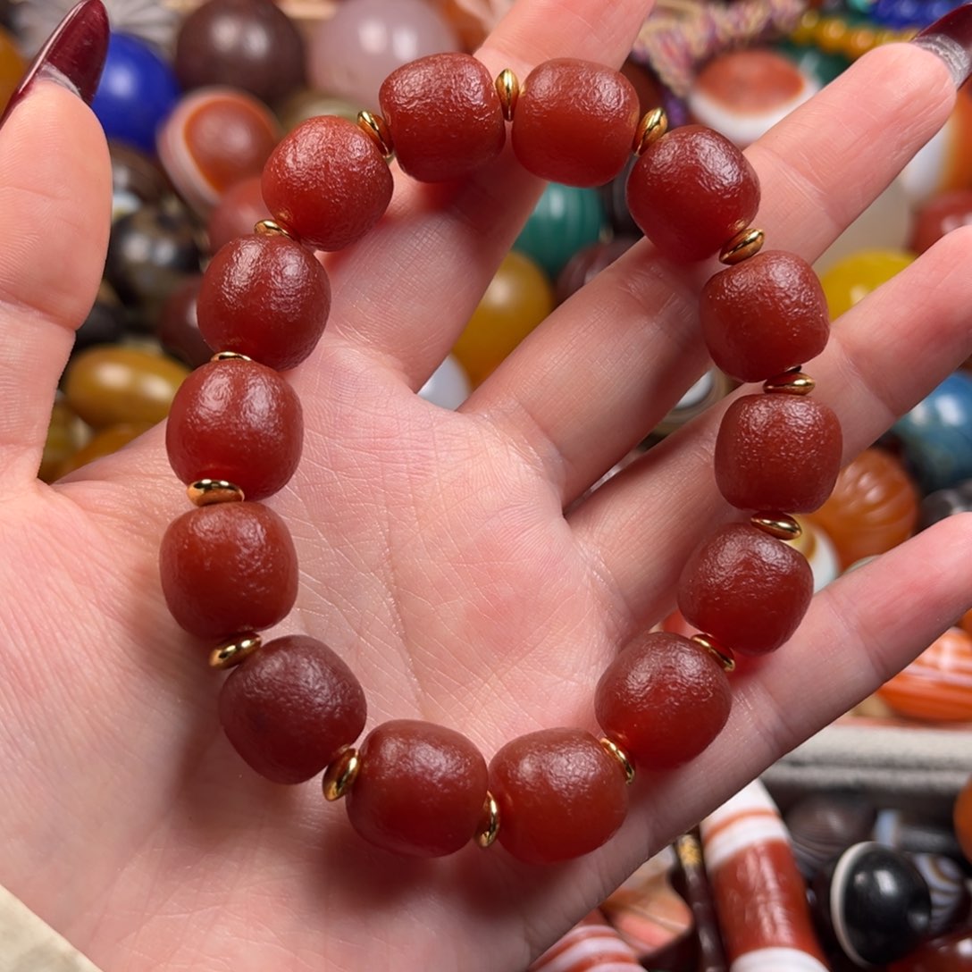 玛瑙/玉髓颈饰未镶嵌