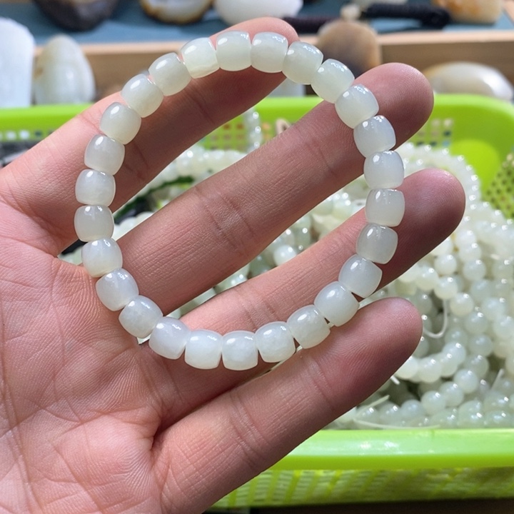 和田玉（糖玉）车挂未镶嵌小*咩