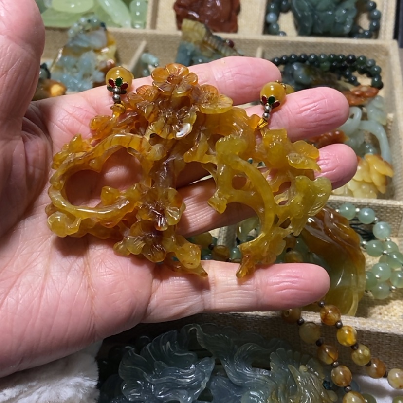 【闪购商品】蛇纹石玉颈饰未镶嵌