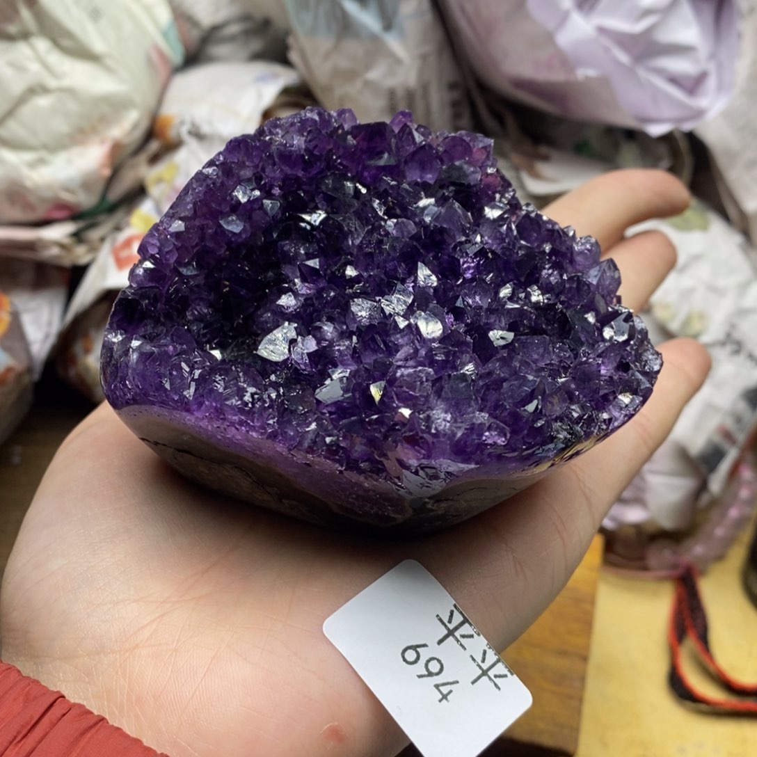 紫晶乌拉圭未镶嵌