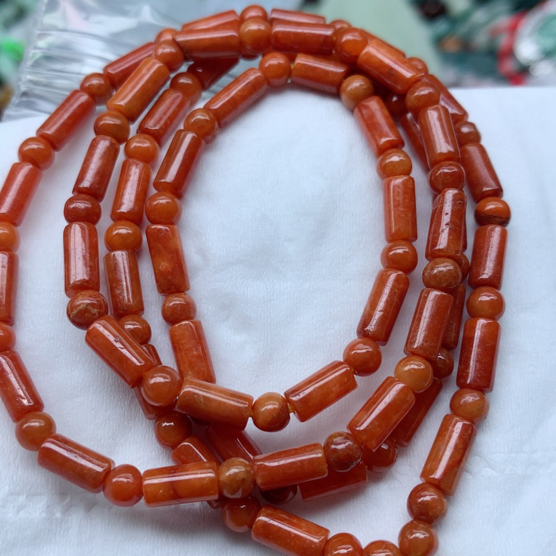 翡翠颈饰未镶嵌手串