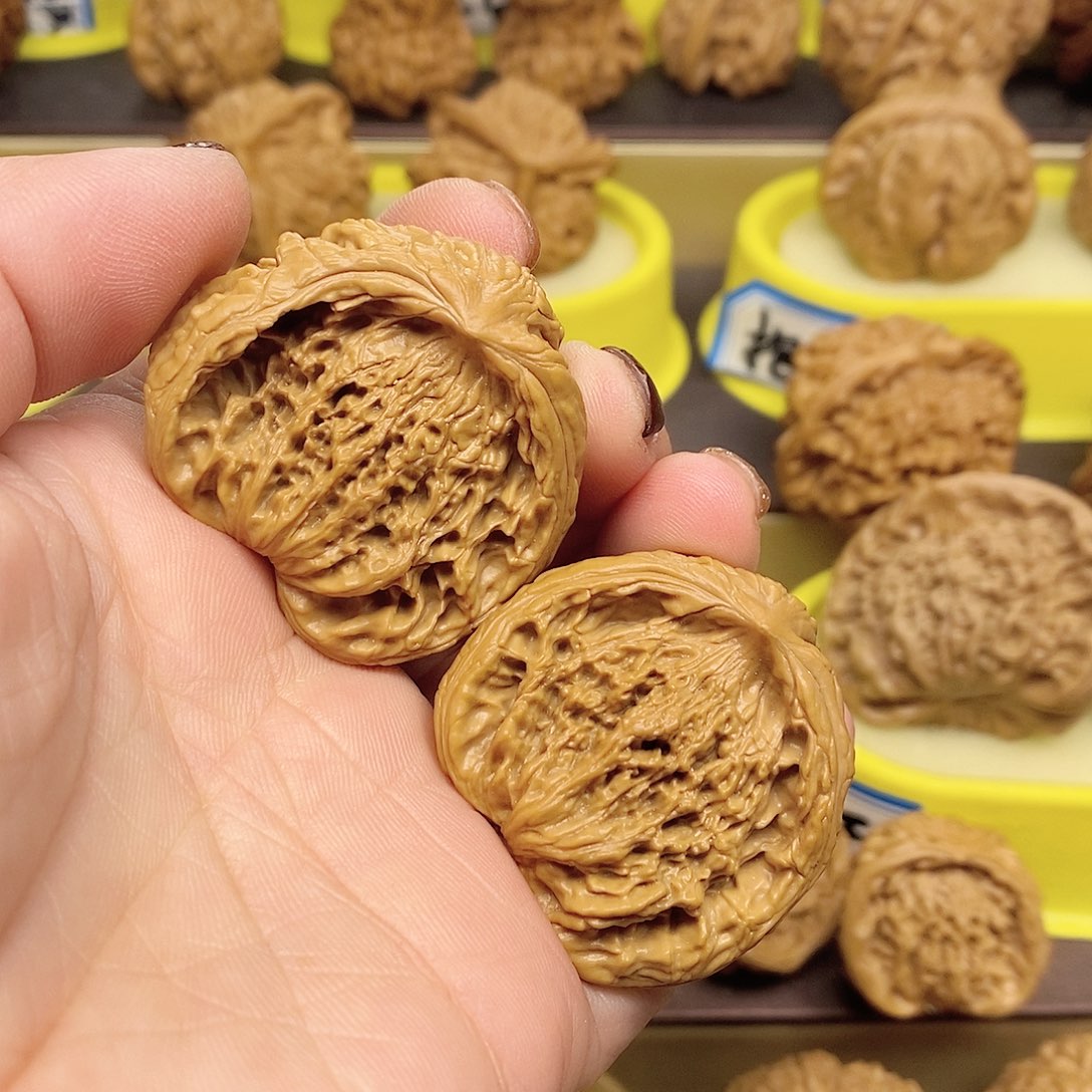 文玩核桃吊坠全品虎头蛇王