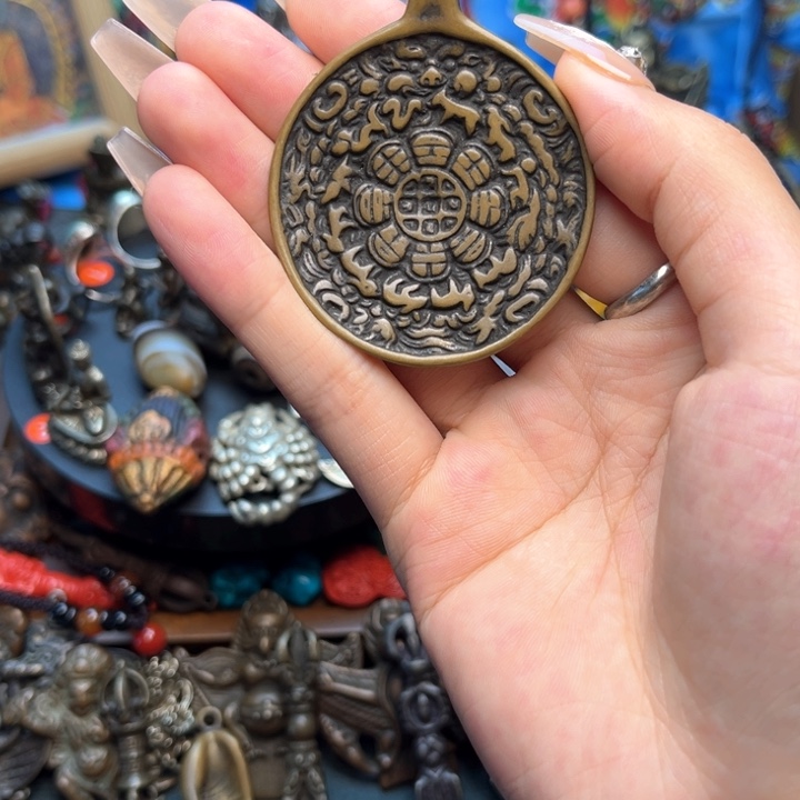 泥塑12 号闪价漏价一件