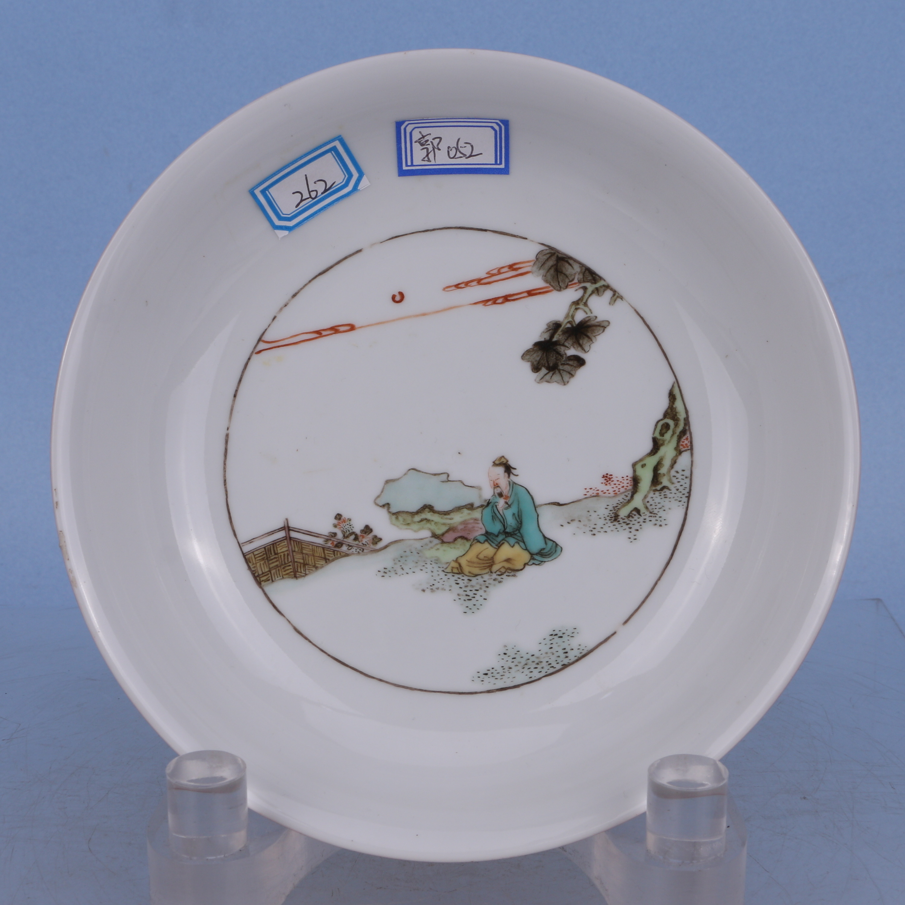 13  康熙  矾红粉彩人物纹盘