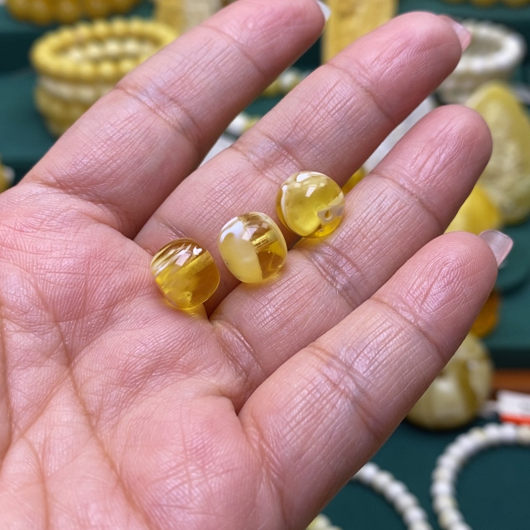 ༺***༻蜜蜡未镶嵌裸石单珠