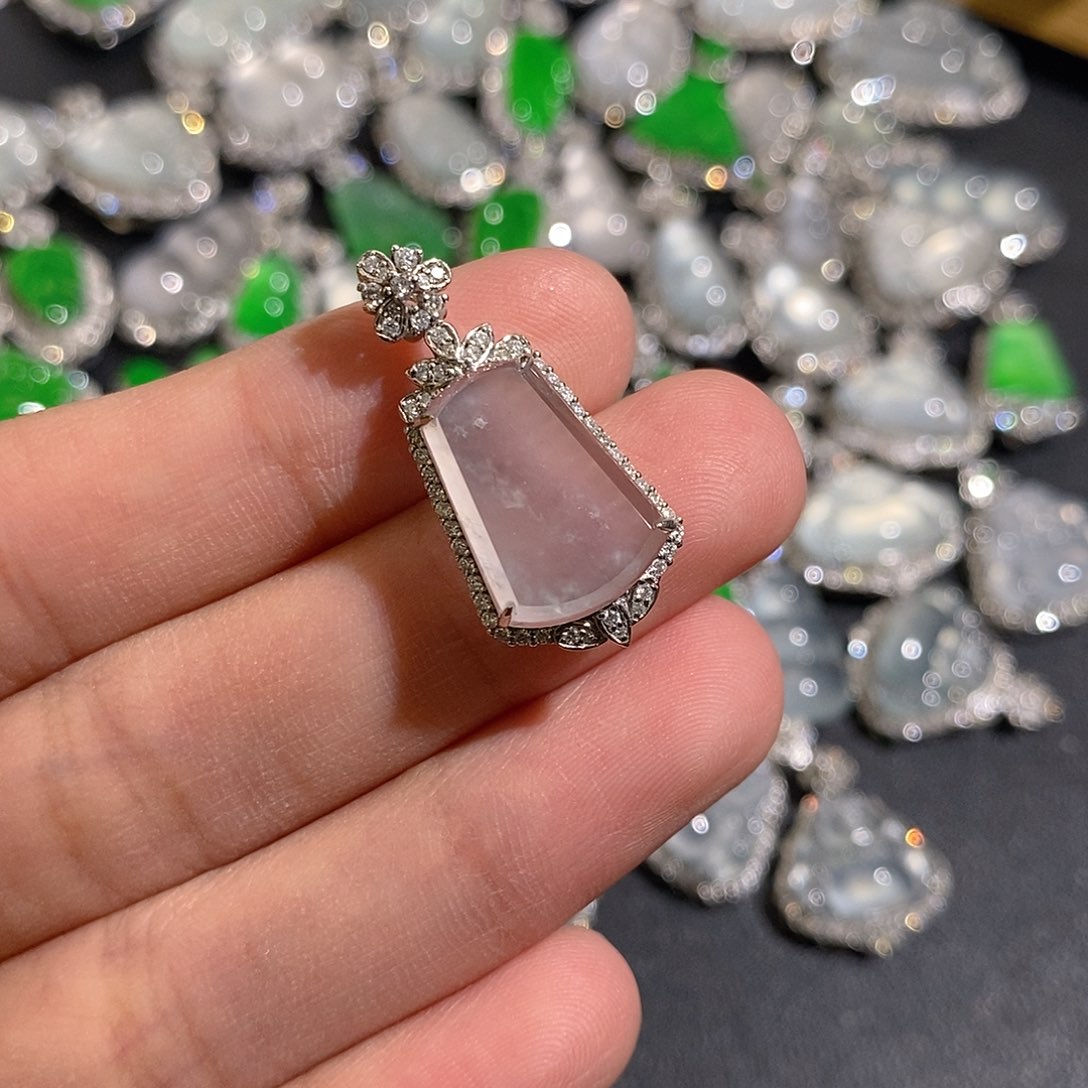 翡翠颈饰18K金镶嵌天然缅甸A货翡翠