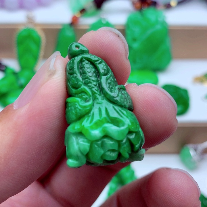 翡翠未镶嵌吊坠(不含链)