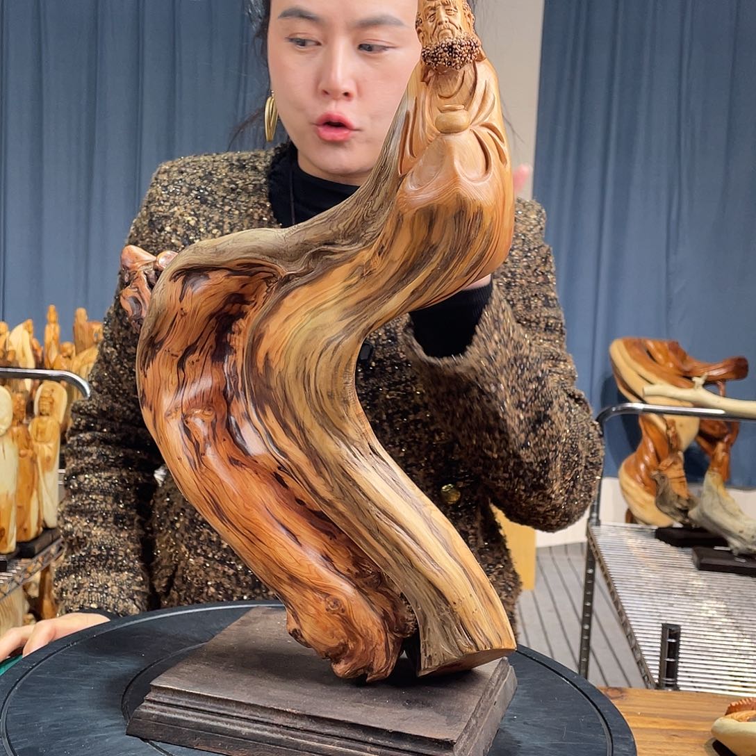 柏木（崖柏）随型艺术根雕