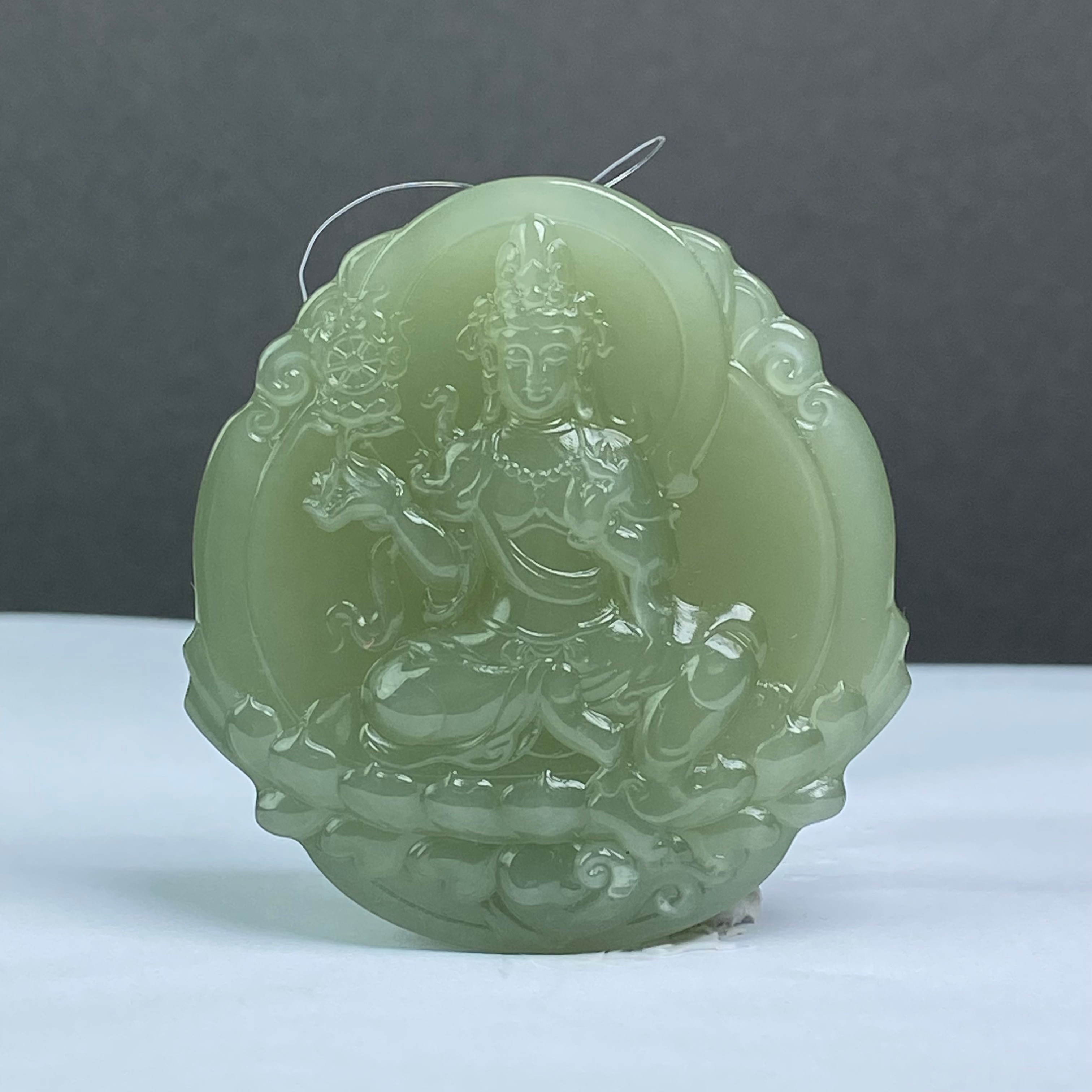 QK3007 和田玉法莲华相观音牌