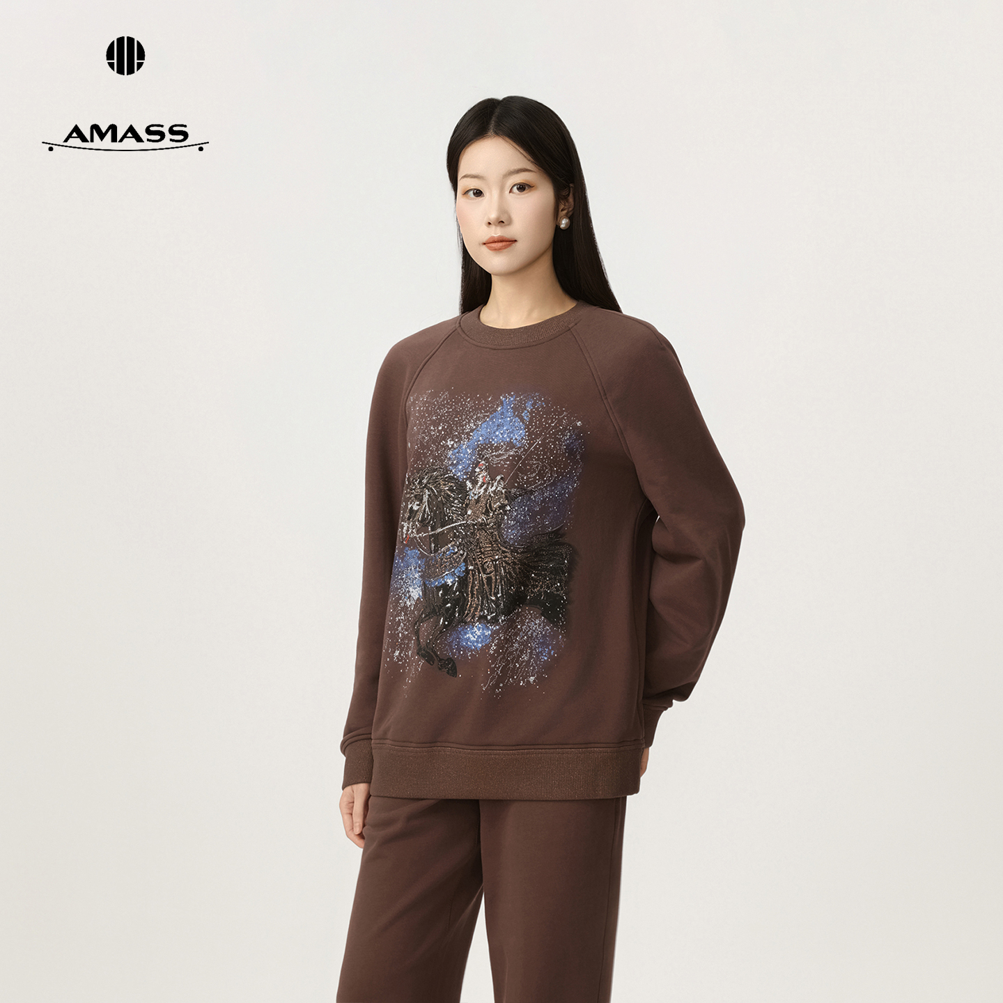 AMASS/阿玛施秋冬松弛感休闲百搭圆领印花长袖宽松卫衣女5301072