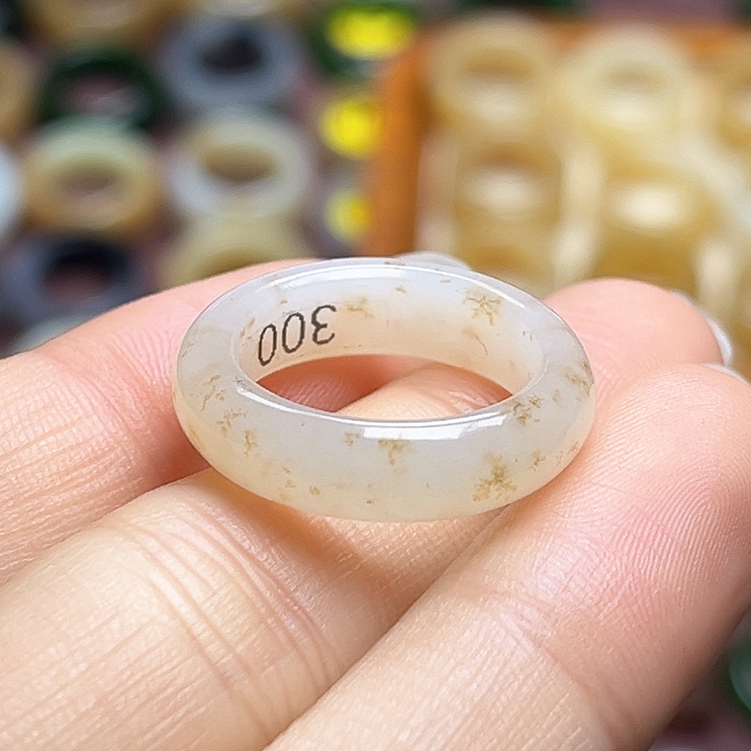 和田玉未镶嵌戒指17.2桂花奶糕