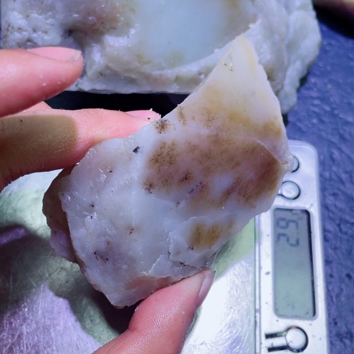 和田玉未镶嵌珠宝半成品