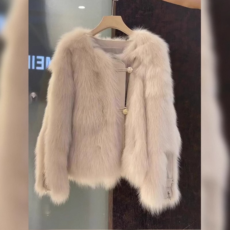 小香风外套女高端欧货名媛奶茶色毛毛上衣2024高级感皮毛一体外搭