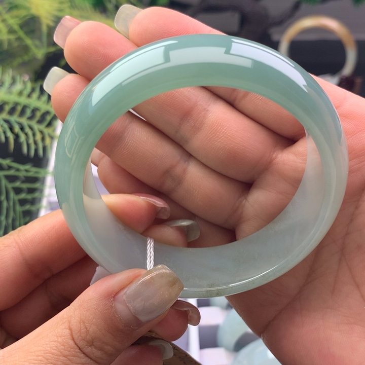 翡翠未镶嵌手镯天然翡翠手镯