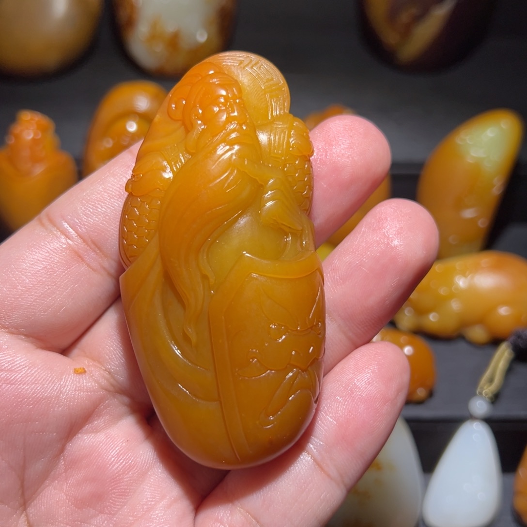 用***3和田玉未镶嵌颈饰