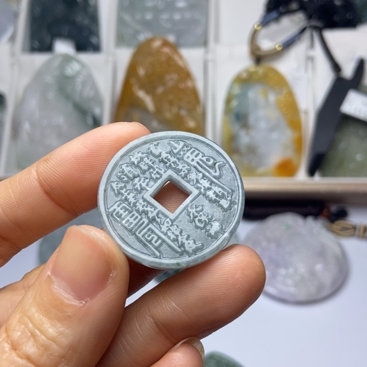 翡翠未镶嵌颈饰翡翠