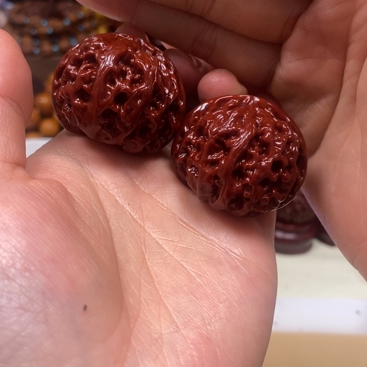 毛***哥文玩核桃吊坠苹果园