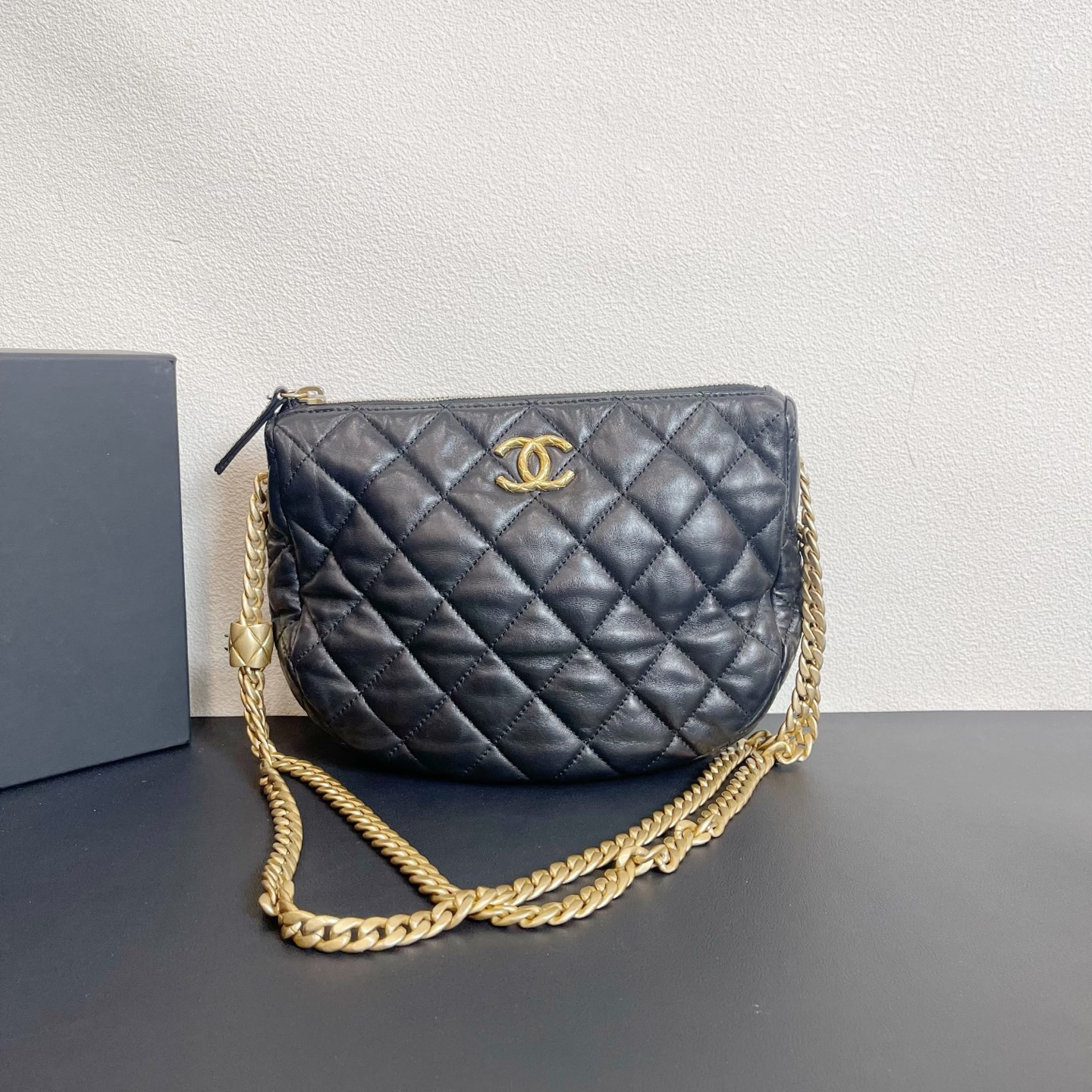 99新 Chanel/香奈儿 98新 奢总管/菠萝球马鞍包/芯片