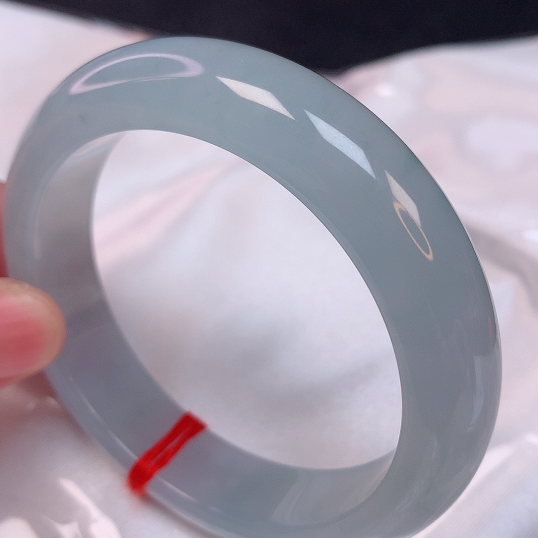 翡翠手镯未镶嵌55+ 翡翠手镯