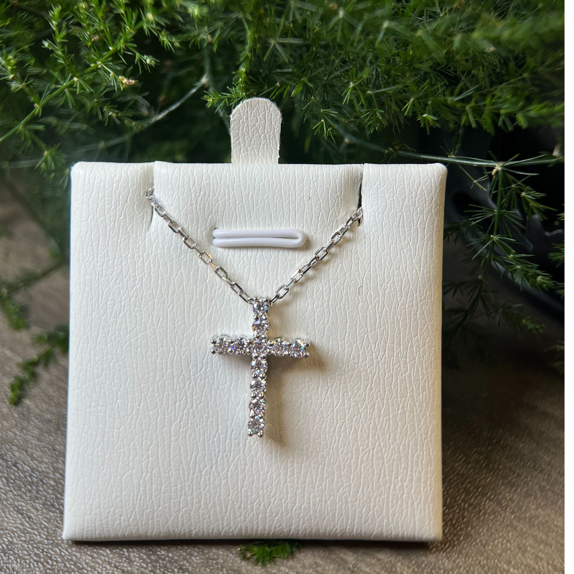 铂金十字架镶嵌套链