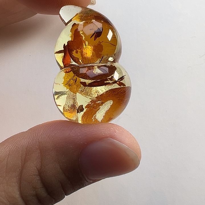 琥珀（花珀）颈饰未镶嵌