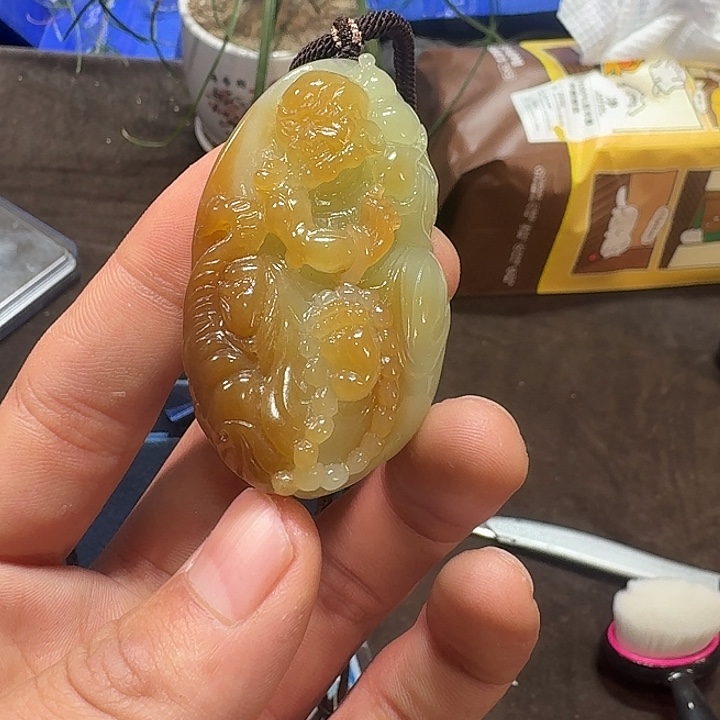 未镶嵌和田玉（糖玉）挂件
