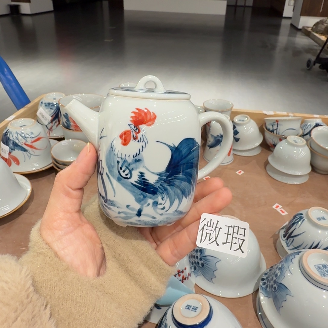 釉下手绘茶具微瑕