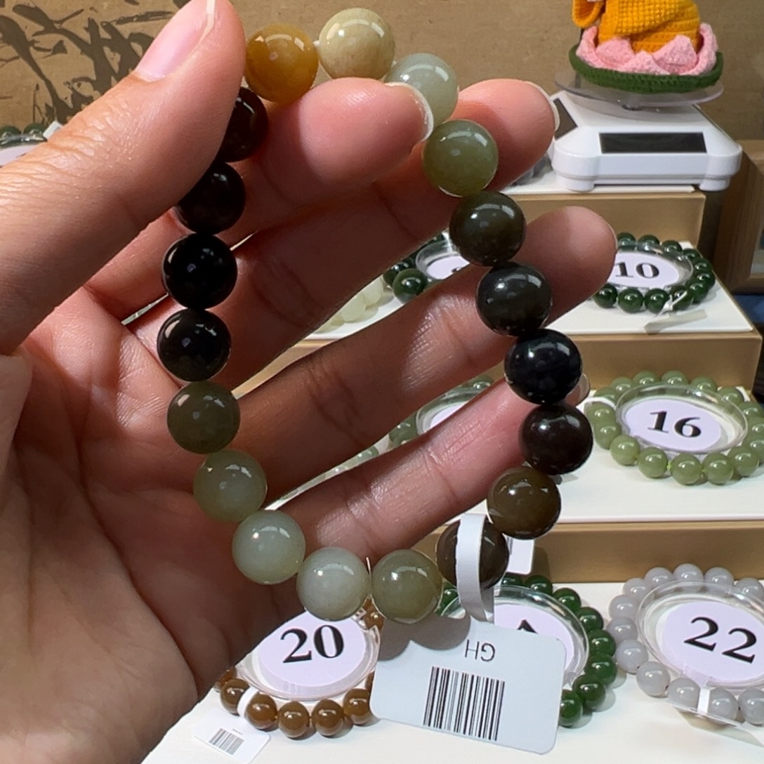 和田玉未镶嵌手串