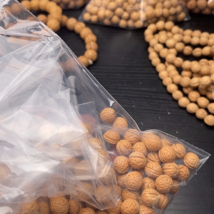 私人定制小桃核60元打孔不退不换