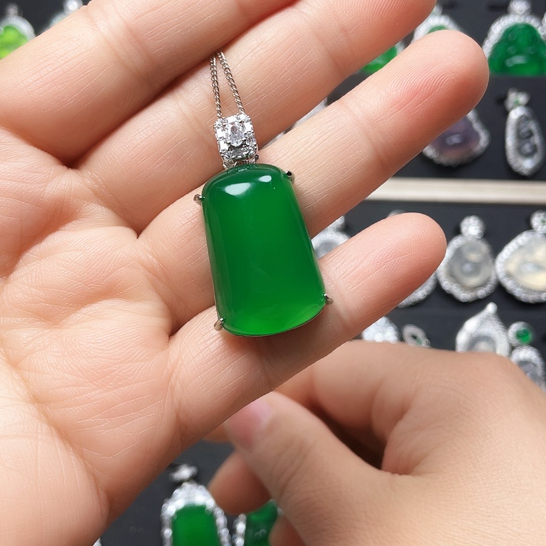 玛瑙/玉髓颈饰合金