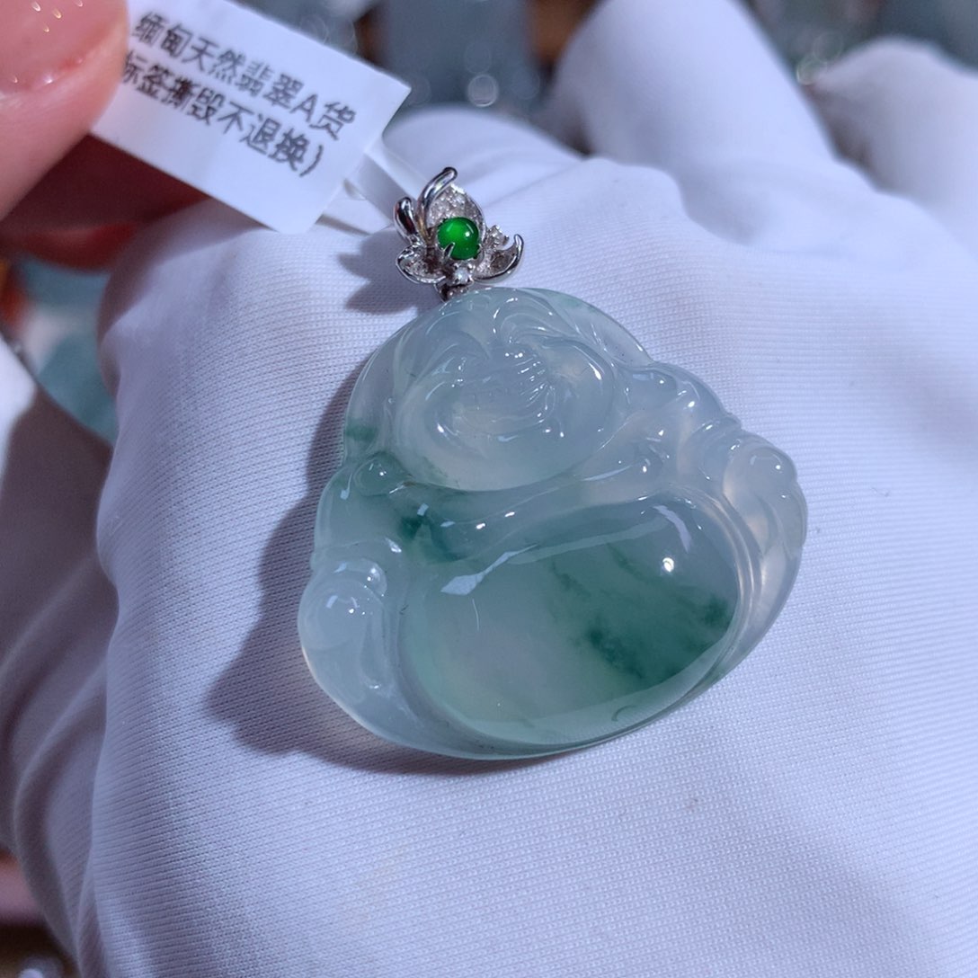 翡翠颈饰18K金镶嵌佛公