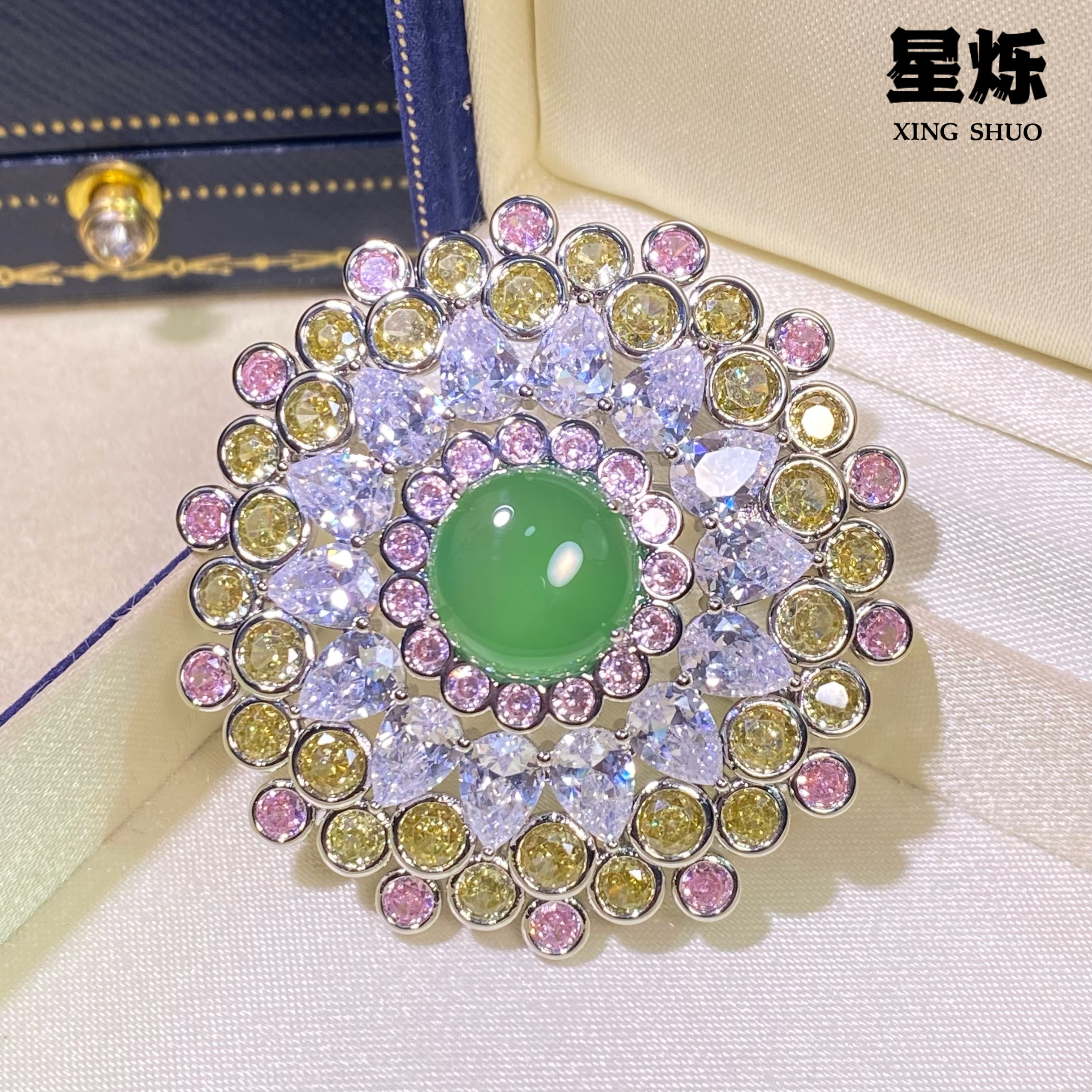 铜合金胸针 【绿色满天星】高档轻奢时尚设计精致优雅百搭气质8028