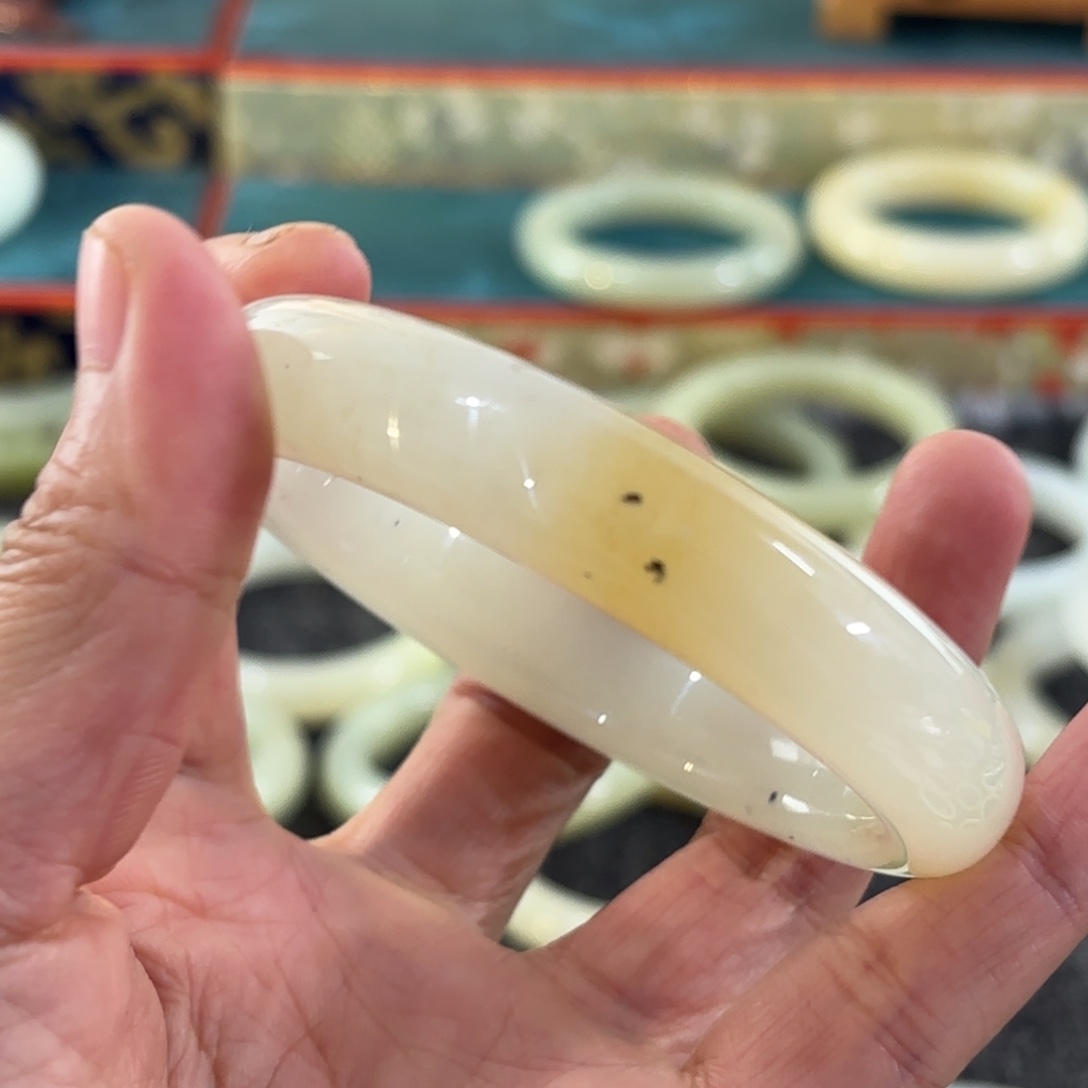 和田玉（糖玉）未镶嵌手镯56.2