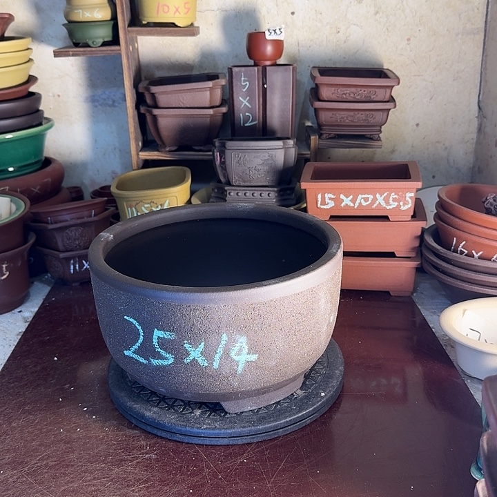 紫砂花盆，手工制作