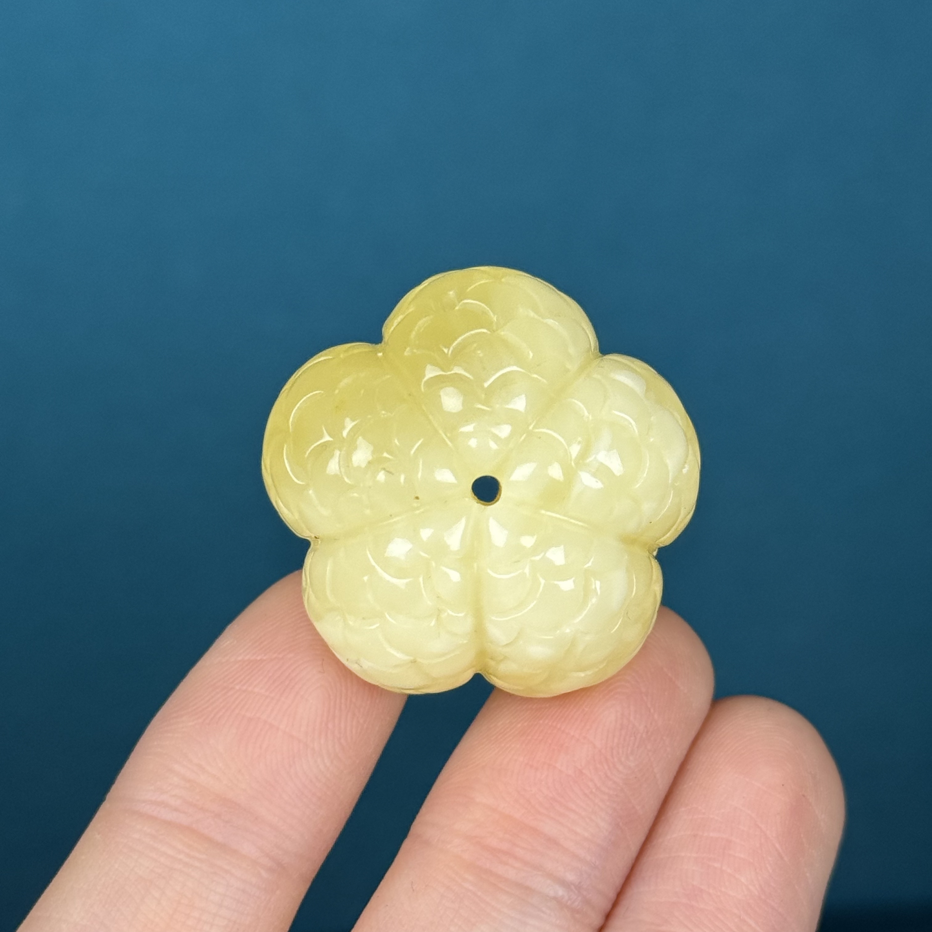 D7570天然原矿蜜蜡【瑕疵特价】五瓣花 29*22mm支持复检假一罚十