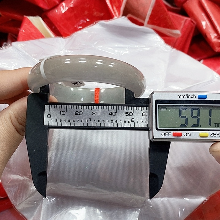 翡翠手镯未镶嵌159