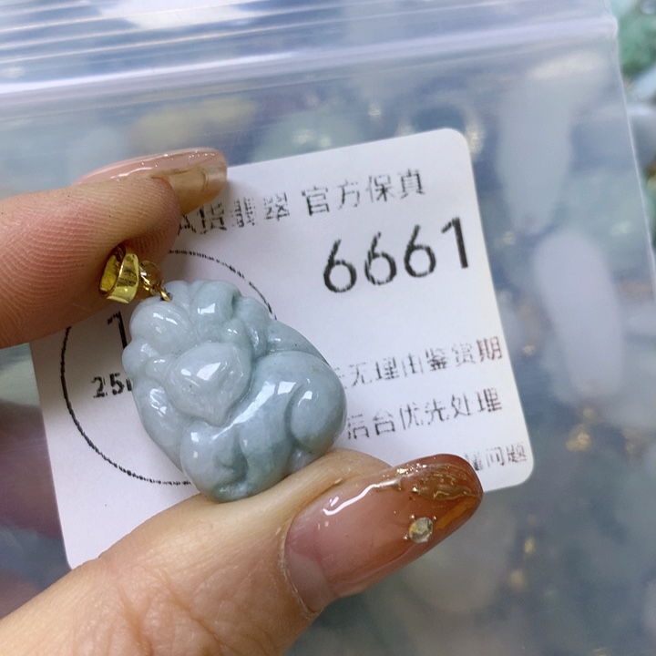 翡翠颈饰未镶嵌翡翠