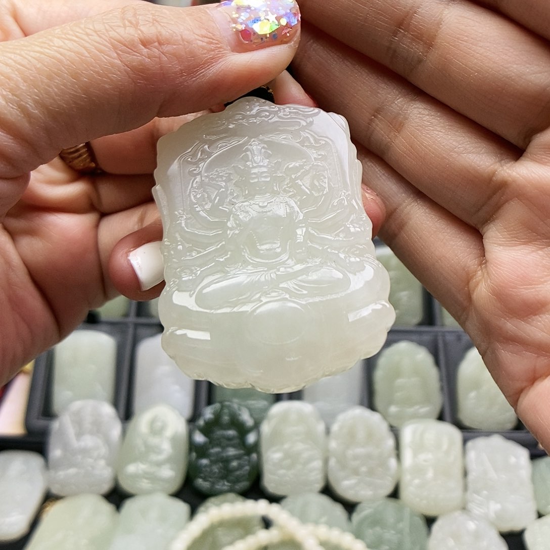 和田玉颈饰未镶嵌y*n