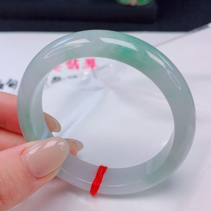 翡翠未镶嵌手镯53。54