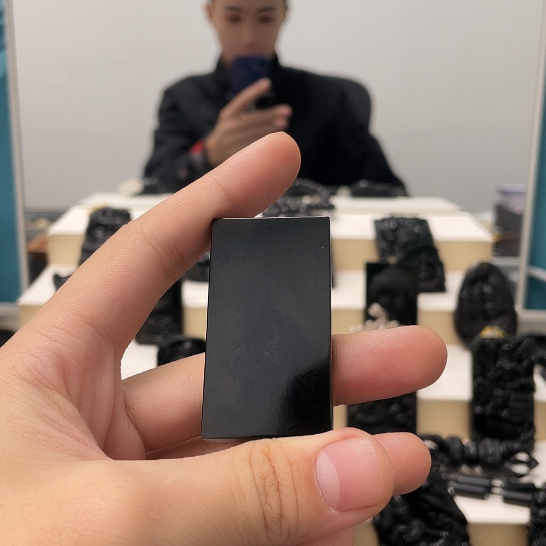 风***由蛇纹石玉未镶嵌吊坠