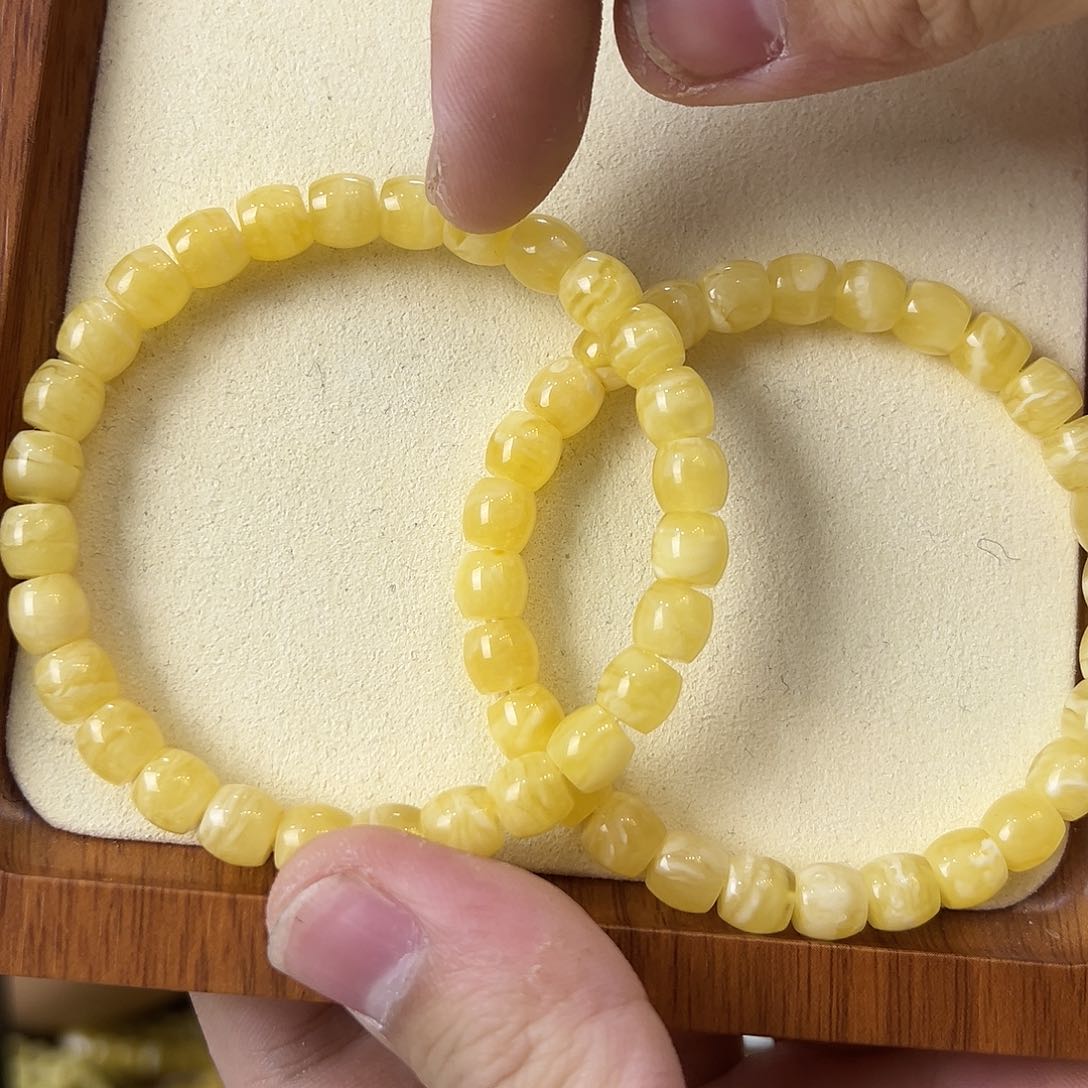 琥珀珠宝奇石未镶嵌多样性发其一