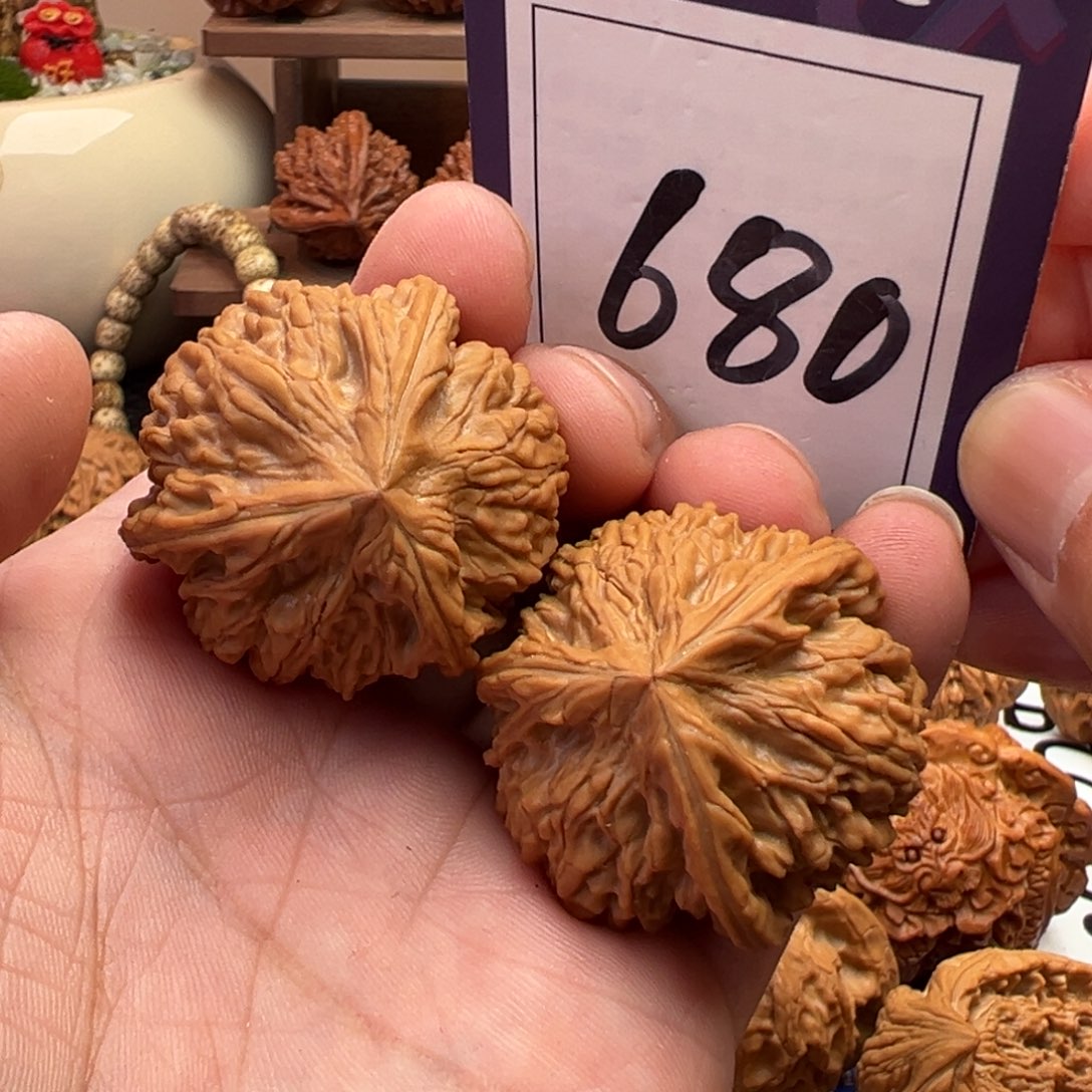 文玩核桃把件全品御龙粗筋三棱38尺寸680号