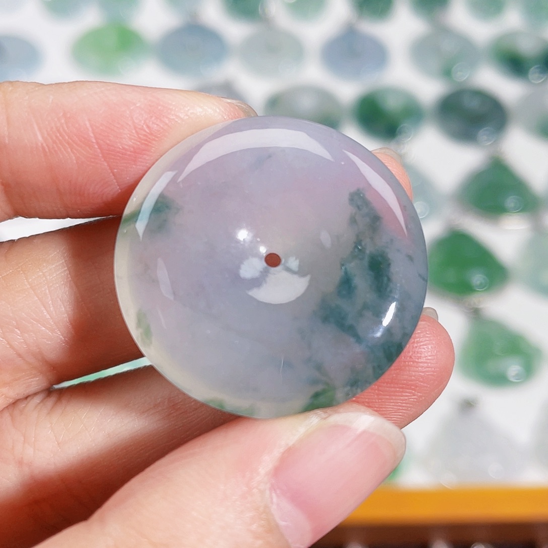 颈饰未镶嵌翡翠吊坠