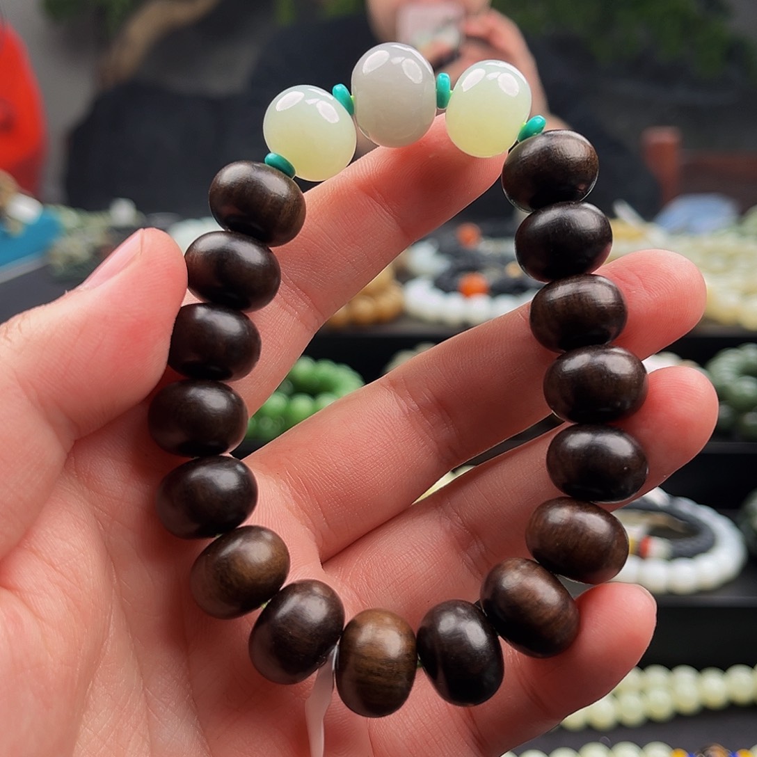 和田玉手串未镶嵌