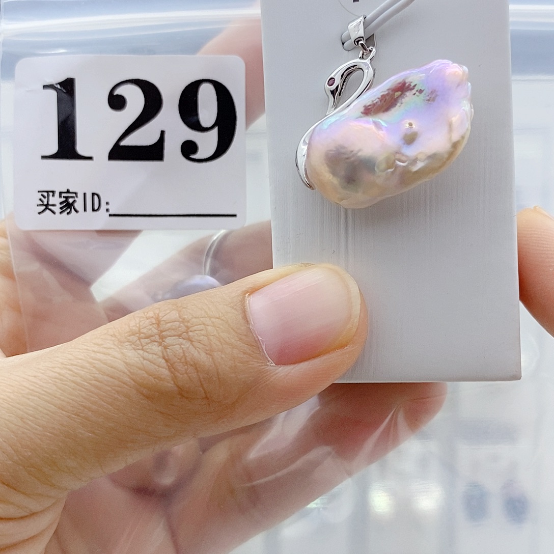 淡水珍珠颈饰钛钢