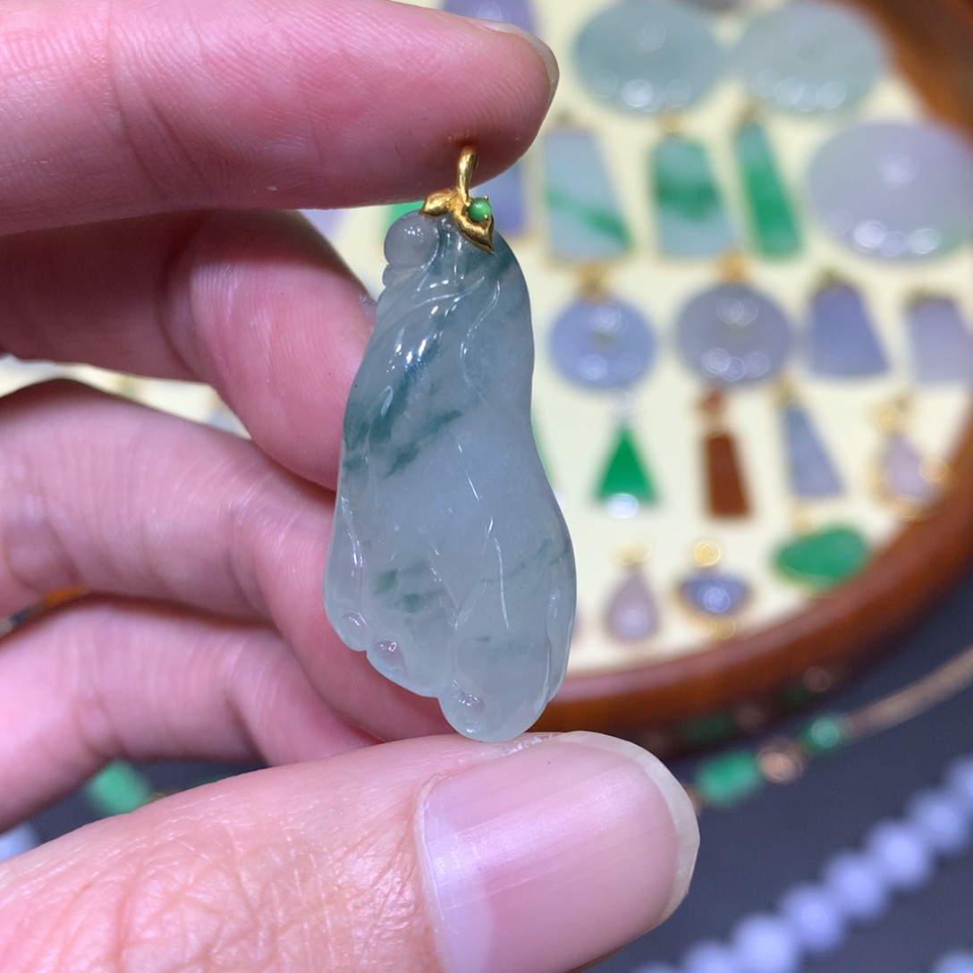 翡翠吊坠(不含链)18K金镶嵌