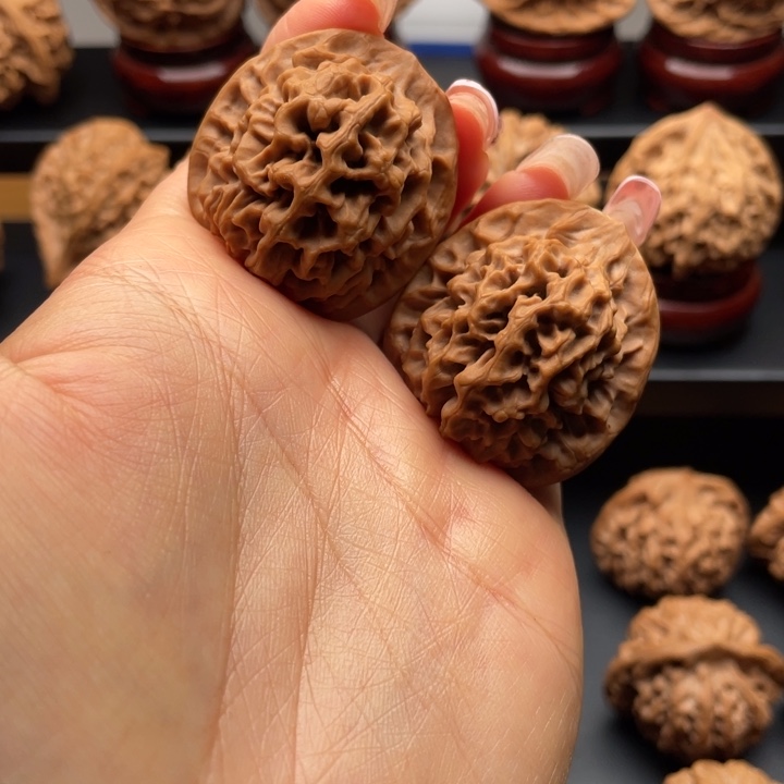 顺***水文玩核桃吊坠34尺寸